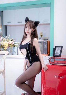 国产嫩模在线_超清在线播放