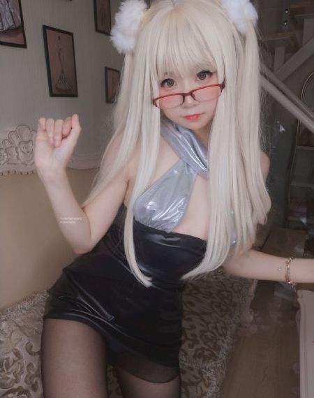 欧美粉底液小麦色_超清在线视频播放