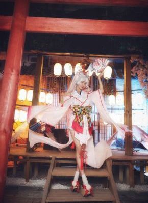 qq头像欧美情侣_在线观看完整视频大全